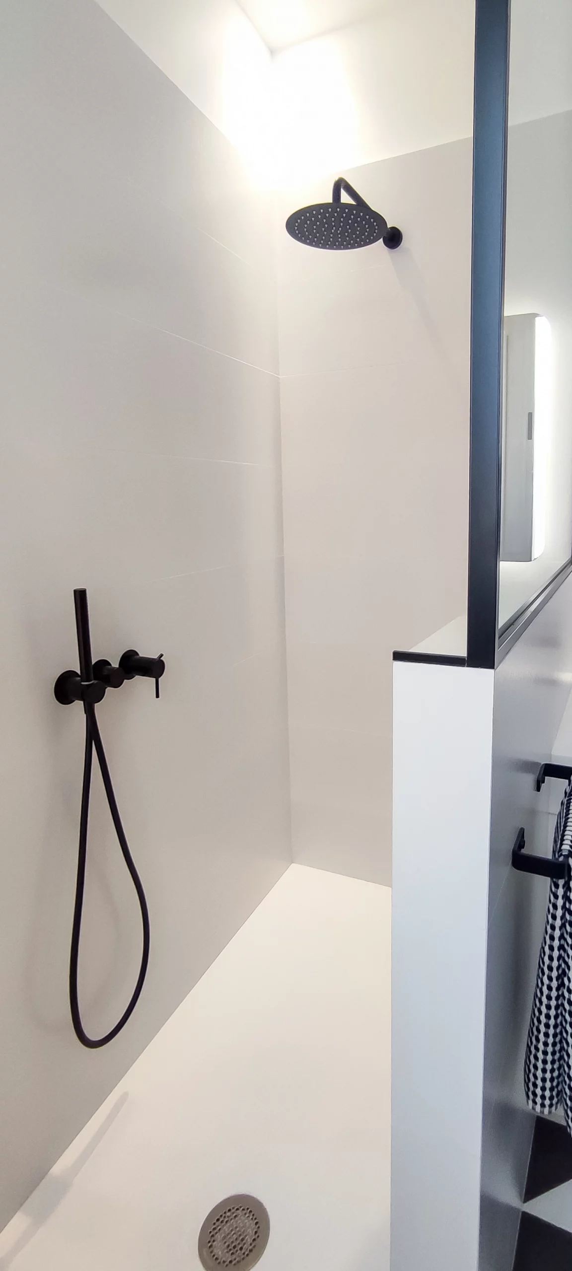 Interiorismo - reforma de baño en Poblenou